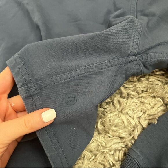 lululemon blue all yours cropped hoodie size 6 - Picture 2 of 3